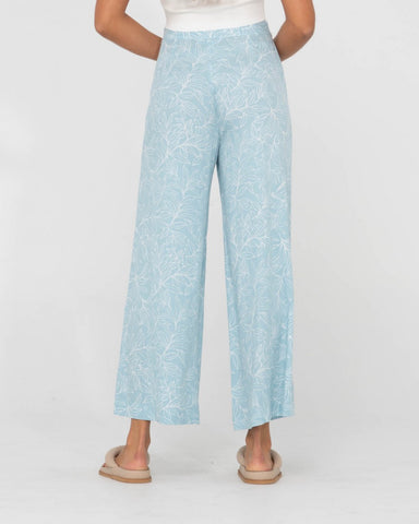 Woman wearing Maia Pant in Periwinkle Blue