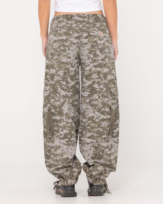 Woman wearing Ricardio Low Rise Cargo Pant in Camo