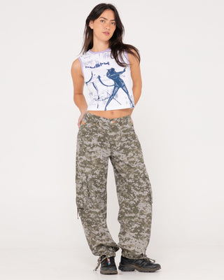 Woman wearing Ricardio Low Rise Cargo Pant in Camo