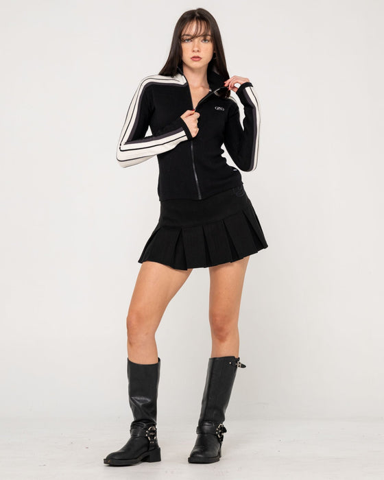 woman-wearing-daddy-gb-zip-through-skimmer-knit-in-black