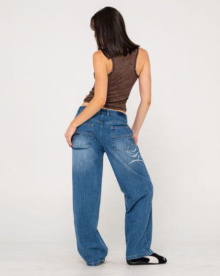 Woman wearing He Ghosted Bethany Baggy Low Rise Jean in Blasted Middy Blue