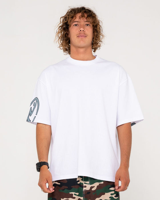 man-wearing-glaze-r-short-sleeve-tee-in-white