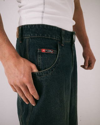 Man wearing Yowie Baggy Jean in Dark N Dirty