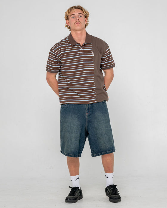 man-wearing-pop-off-short-sleeve-polo-in-pinecone