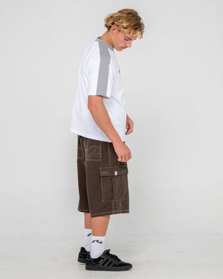 Man wearing Grizzly Baggy Cargo Short in Pinecone