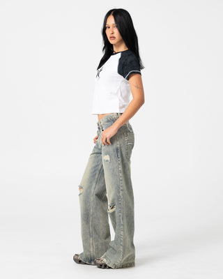 Woman wearing DIY Wendy Wide Low Rise Wide Leg Jean in Dirty Dawg