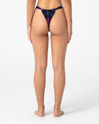 Woman wearing Amnesia String Bikini Bottom in Amnesia Print