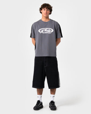 Man wearing Hit Up Short Sleeve Tee in Steel