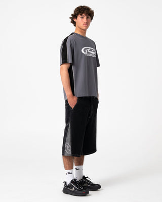 man-wearing-hit-up-short-sleeve-tee-in-steel