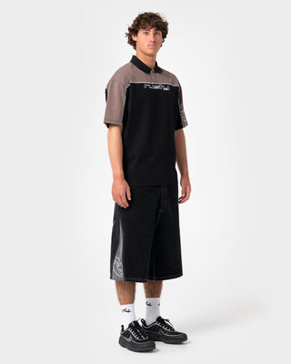 Man wearing Diablo Jort in Black Out