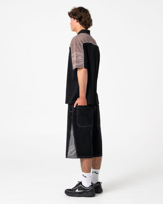 Man wearing Diablo Jort in Black Out