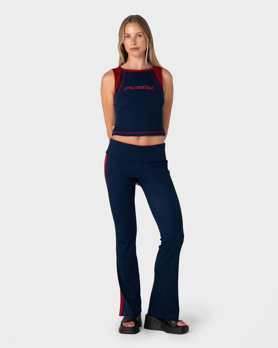 woman-wearing-zing-zap-contrast-tank-in-navy-blue