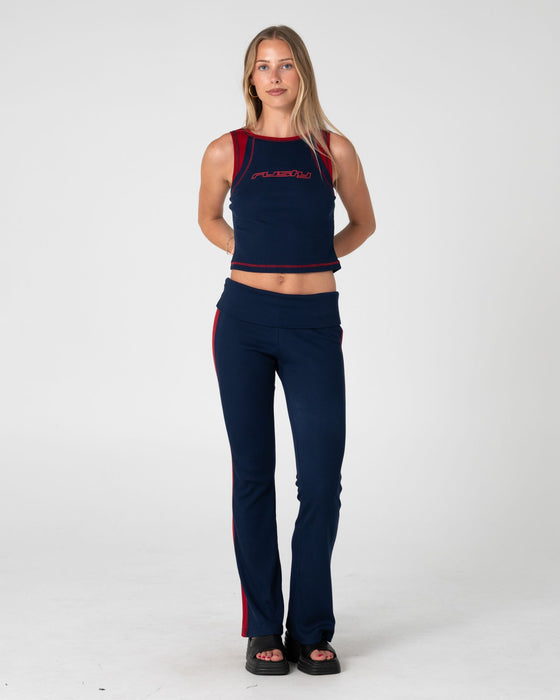 woman-wearing-zing-zap-contrast-tank-in-navy-blue