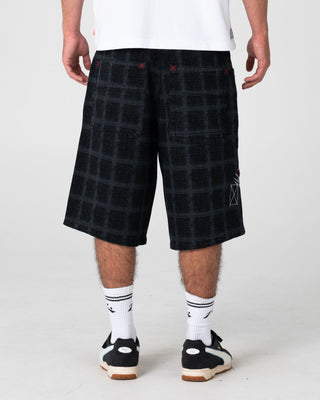 Man wearing Griddy Wide Baggy Jort in Black Out