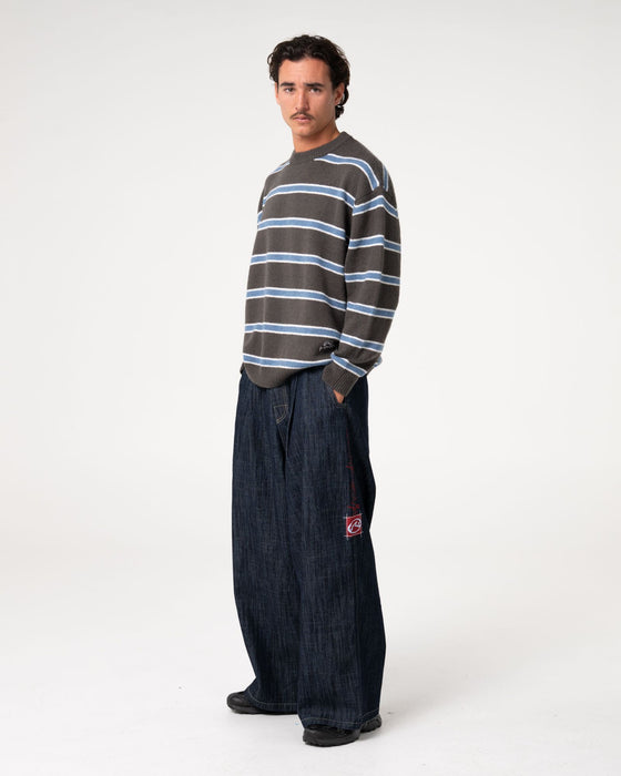 man-wearing-mista-slub-elastic-denim-jean-in-raw-dawg-blue