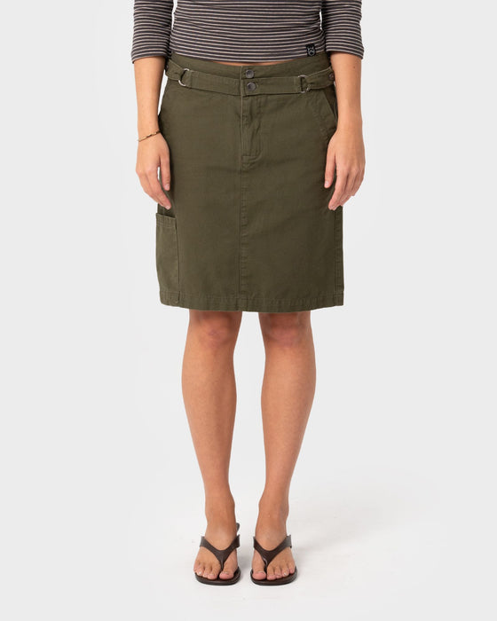 woman-wearing-feebee-low-rise-midi-skirt-in-khaki