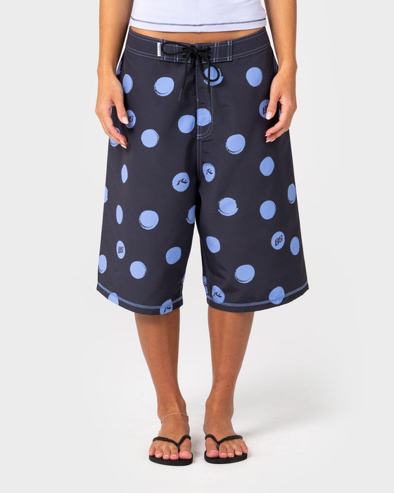 woman-wearing-phelps-fixed-waist-boardshort-in-carbon