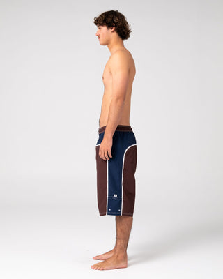 Man wearing Downshift Hybrid Waist Boardshort in Pinecone