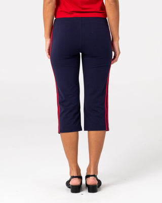 Woman wearing Jen Capri Pant in Navy Blue