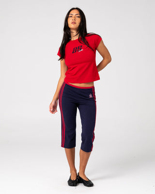 Woman wearing Jen Capri Pant in Navy Blue