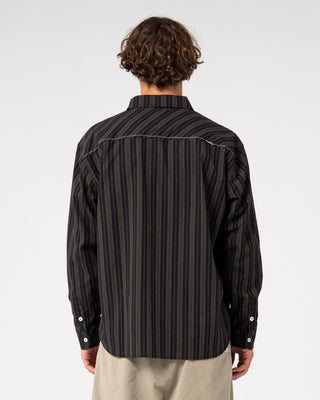 Man wearing Bandulu Long Sleeve Shirt in Black