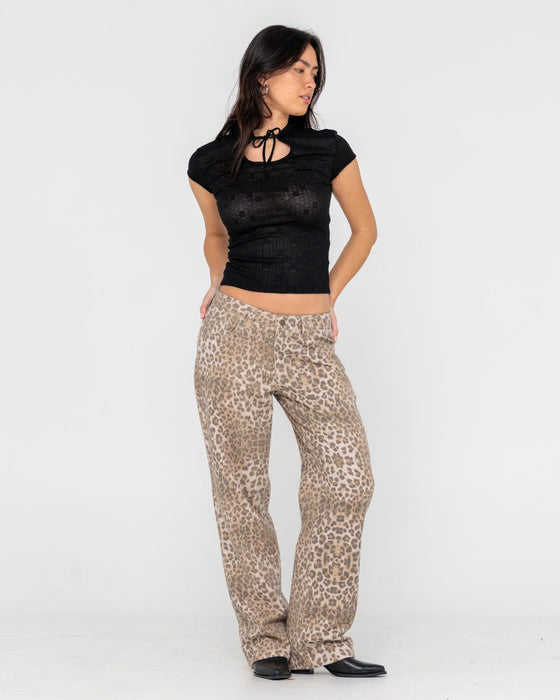 woman-wearing-cheater-cheater-baggy-low-rise-pant-in-leopard