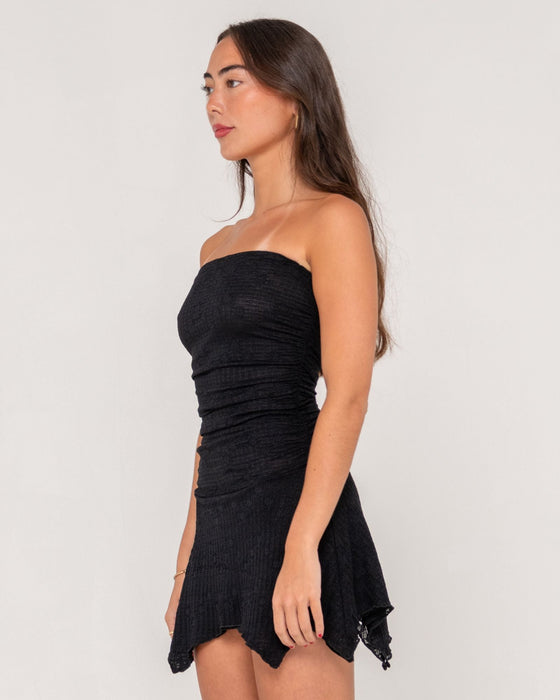 woman-wearing-bloomed-lace-mini-dress-in-black