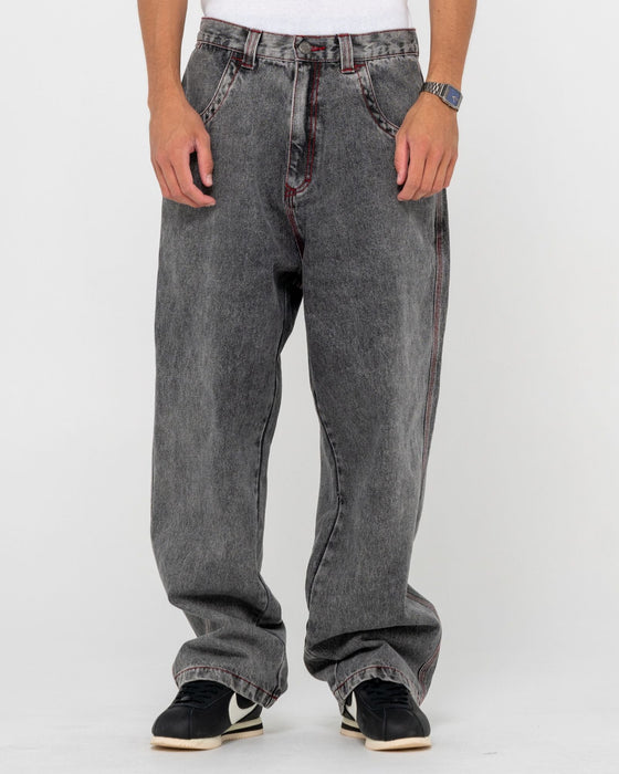man-wearing-redemption-baggy-jean-in-washed-black