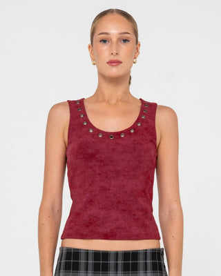 Woman wearing Eye Let Loose Tank Top in Cranberry