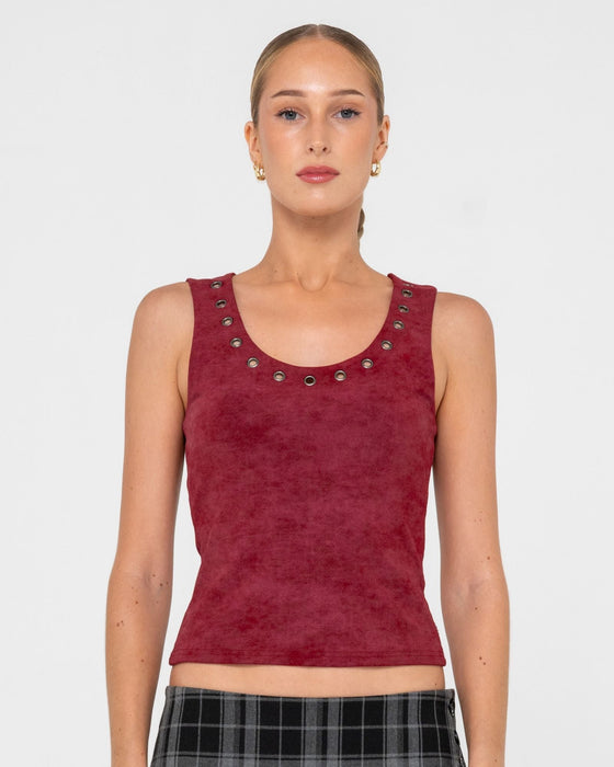 woman-wearing-eye-let-loose-tank-top-in-cranberry