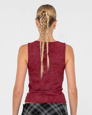 Woman wearing Eye Let Loose Tank Top in Cranberry