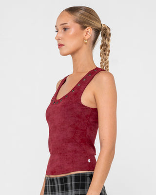 Woman wearing Eye Let Loose Tank Top in Cranberry