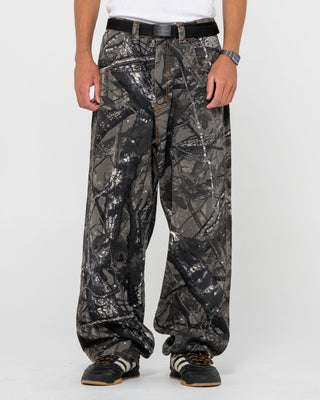 Man wearing Flip Rambo Pant in Camo