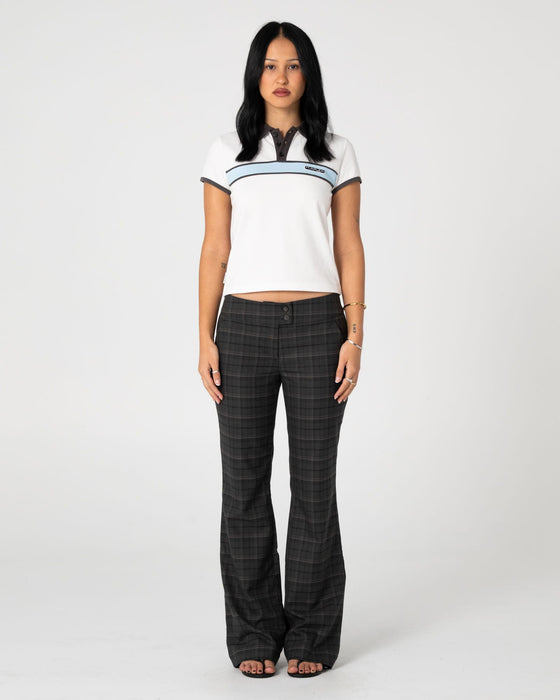 woman-wearing-plaid-mummy-low-rise-suit-pant-in-carbon-plaid