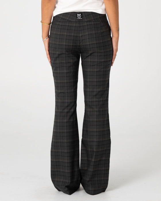 woman-wearing-plaid-mummy-low-rise-suit-pant-in-carbon-plaid