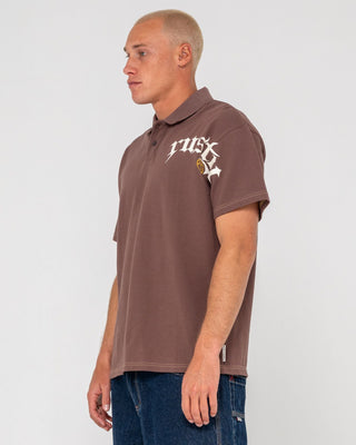 Man wearing Blinker Short Sleeve Polo in Pinecone