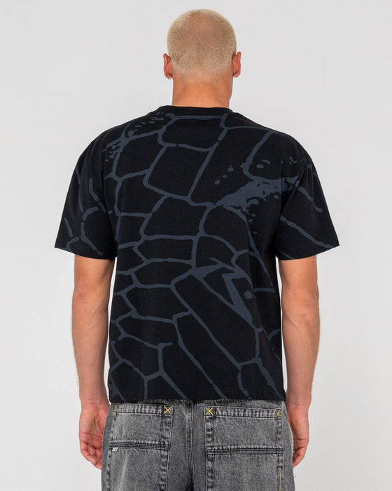 man-wearing-taipan-short-sleeve-tee-in-black