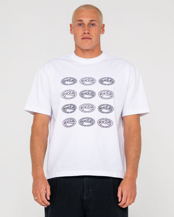 man-wearing-heat-check-short-sleeve-tee-in-white