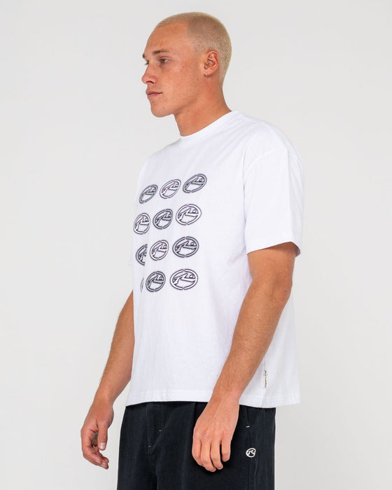 man-wearing-heat-check-short-sleeve-tee-in-white