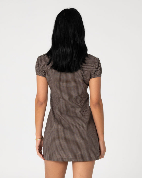 woman-wearing-missy-may-mini-dress-in-java-plaid