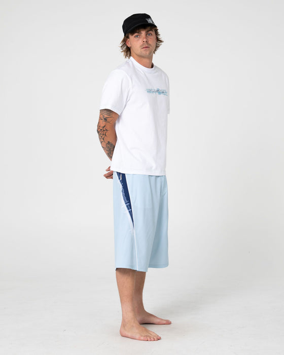 man-wearing-viper-fixed-waist-boardshort-in-sky-blue