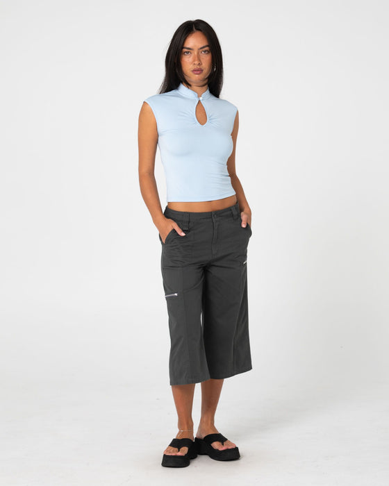 woman-wearing-monroe-keyhole-jersey-top-in-sky-blue