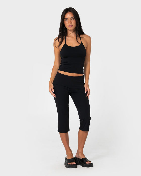 woman-wearing-hot-daym-halter-top-in-black
