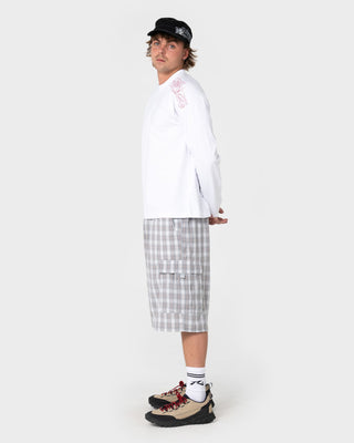 Man wearing Screwdriva Elastic Cargo Short in Stone Grey