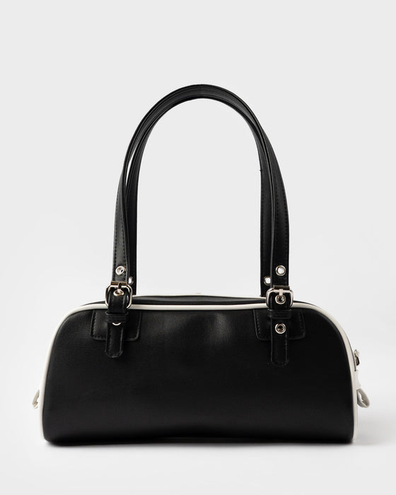 womens-fiend-hand-bag-in-black