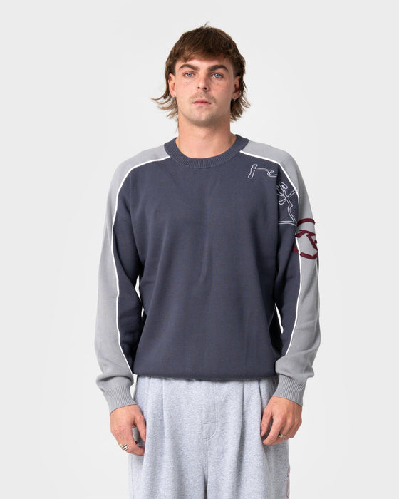 man-wearing-panela-anderson-knitted-crew-in-steel