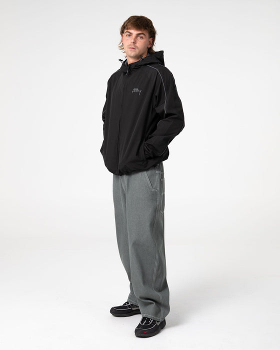 man-wearing-reload-cacoon-jean-in-raw-dawg-slate