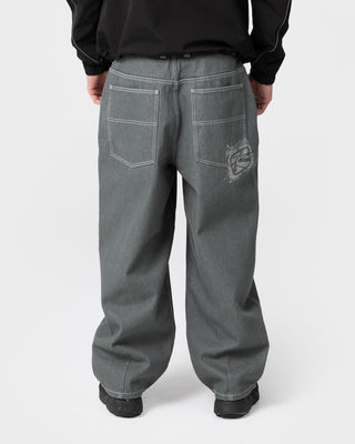 Man wearing Reload Cacoon Jean in Raw Dawg Slate