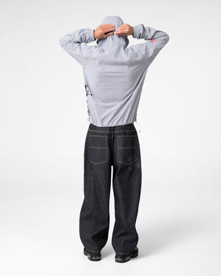 Man wearing Pindriva Zip-thru Jacket in Black