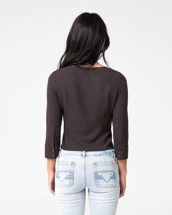 woman-wearing-miss-woods-keyhole-shirt-in-java